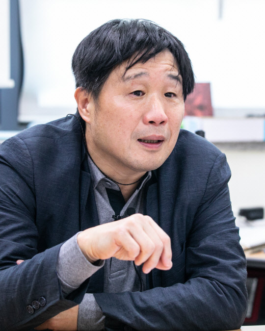 서민 단국대학교 교수 고견 인터뷰.<디지털타임스 박동욱기자 fufus@>